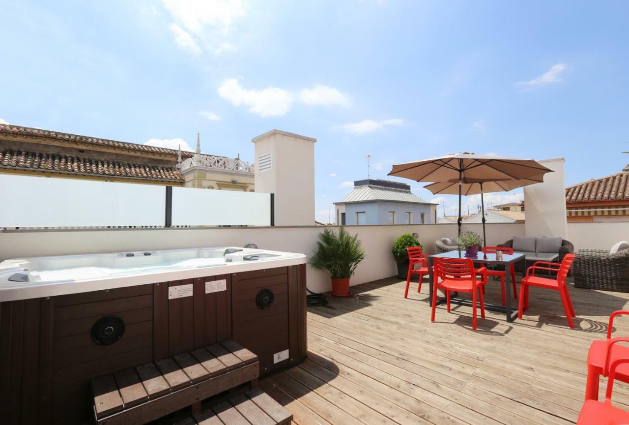 Apartamento De Diseno Con Jacuzzi Privado グラナダ エクステリア 写真