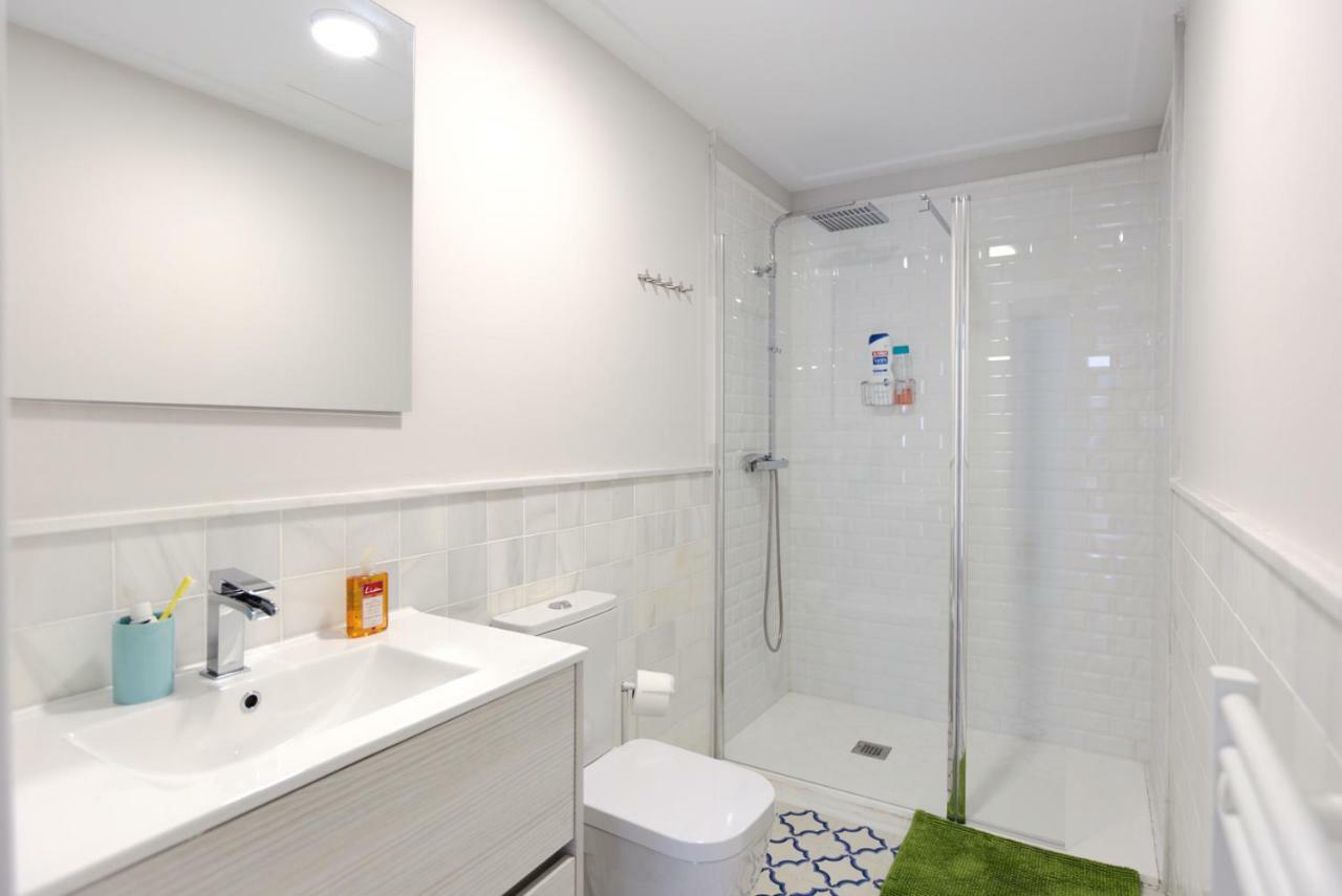 Apartamento De Diseno Con Jacuzzi Privado グラナダ エクステリア 写真